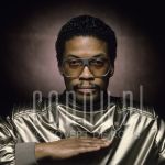 18-05-1982 Herbie Hancock at studio in Amsterdam, by order of CBS.

[keywords]Posed, Headshot, Eyecontact[/keywords]
